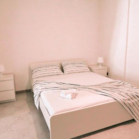 Perla Marina Room โปลีญาโนอามาเร ภายนอก รูปภาพ