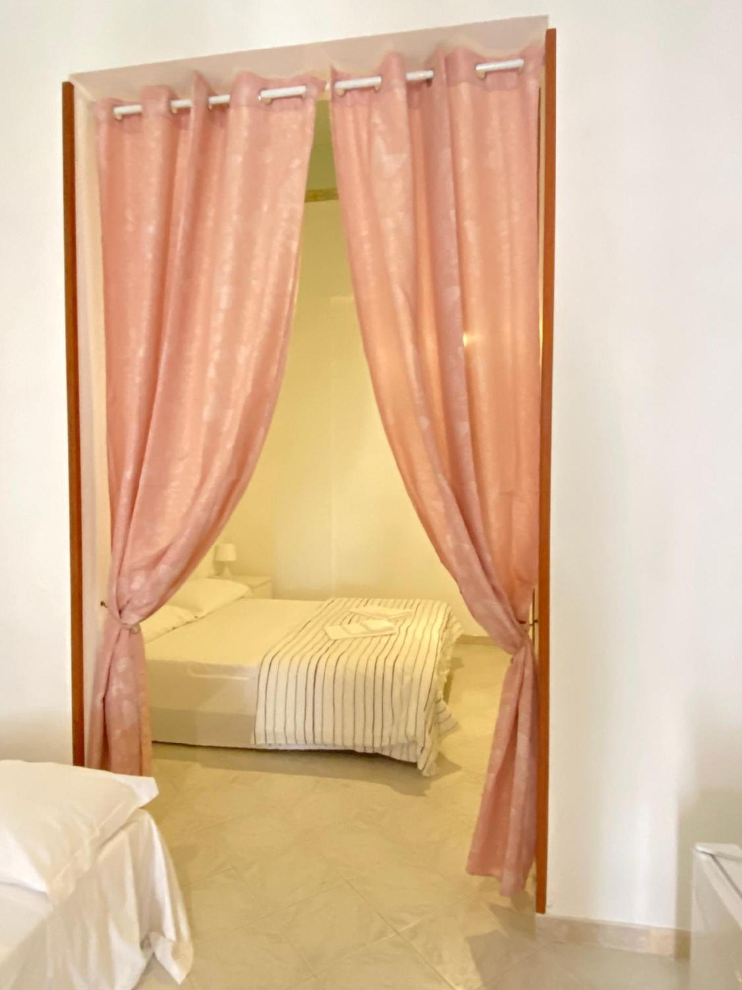 Perla Marina Room โปลีญาโนอามาเร ภายนอก รูปภาพ