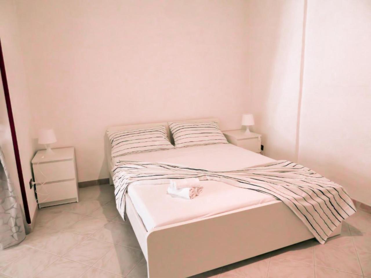 Perla Marina Room โปลีญาโนอามาเร ภายนอก รูปภาพ